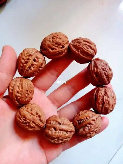 999元一串文玩山核桃手串手持手链木艺珠串