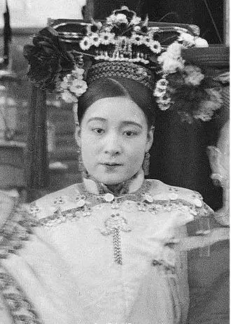 光绪叫珍妃什么 光绪与容龄鲜为人知的爱情故事:容龄忆光绪皇帝