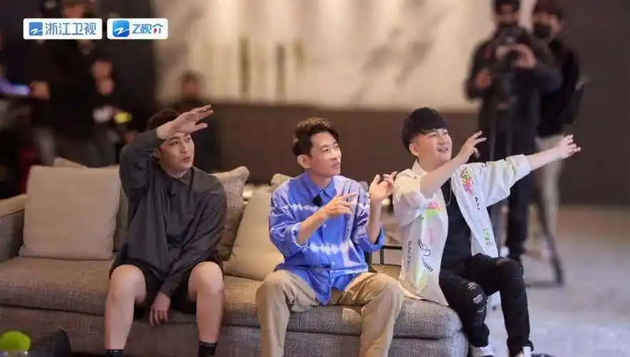 《周游记2》今晚首播:周杰伦,梁静茹合唱,黄俊郎揭秘《最伟大的作品》