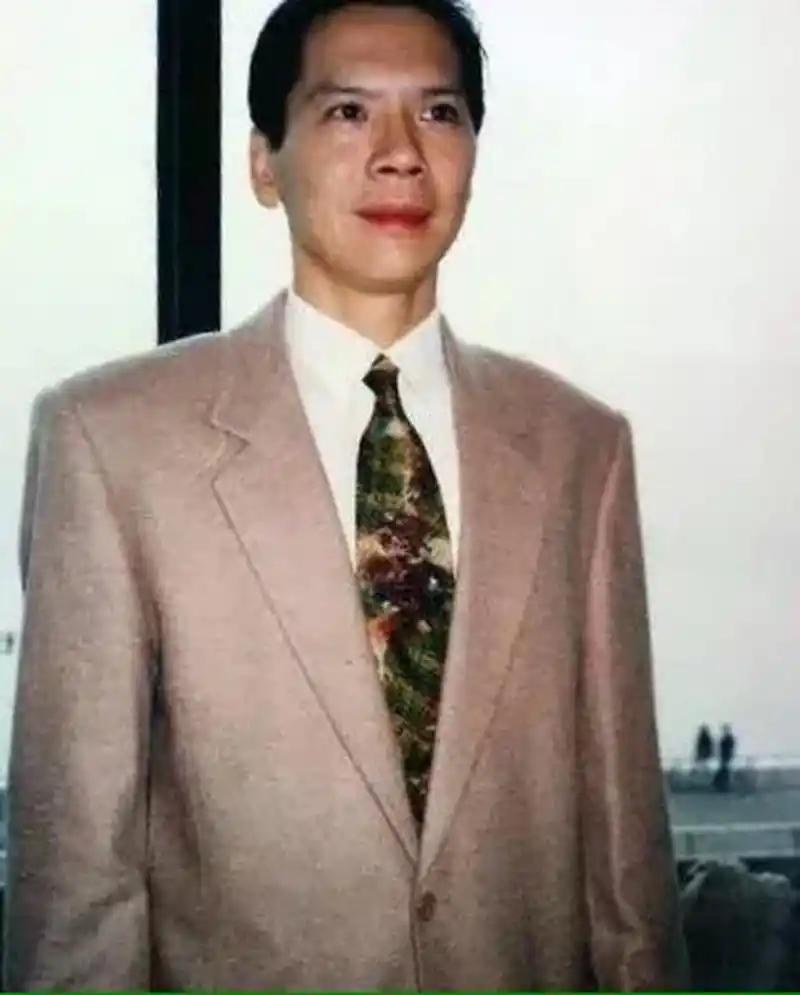 "  那时,白小航之前只得罪过向华强