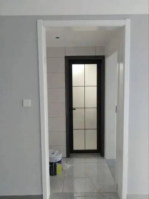 一折钛合金门 卫生间