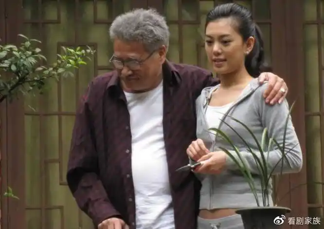 吴孟达:68岁养3妻5个子女,家庭每月90万开支直言活得太累