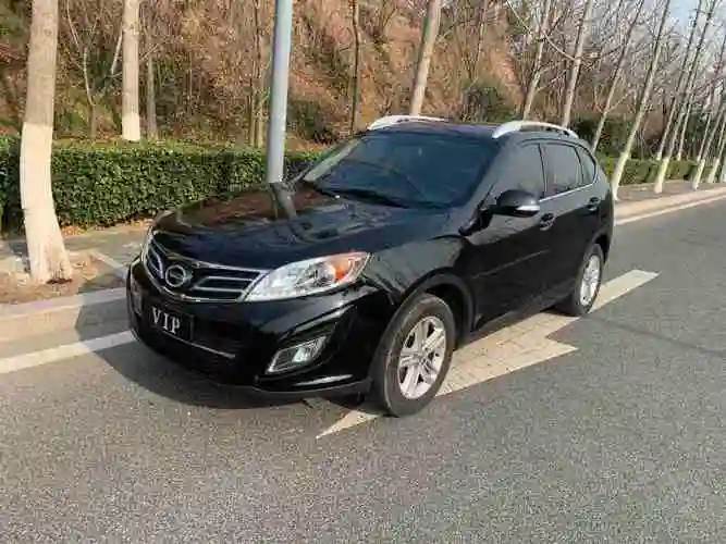 广汽传祺 gs5  2012款 2.0l 手动两驱舒适版图片