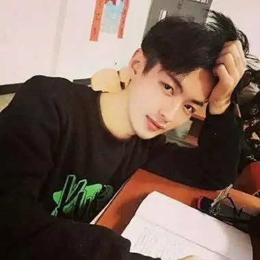 由美头网整理发布,男生头像频道提供更多与最火,高冷,成熟,冷酷,气质