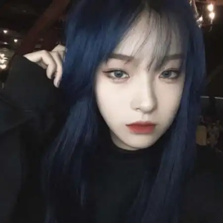 头像女生霸气冷酷超拽女人拽点很有气质