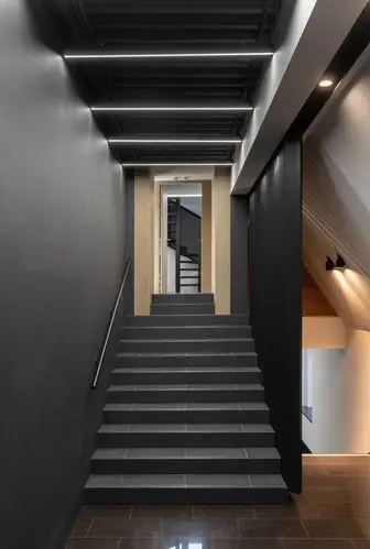 极致loft办公室装修30平方办公室装修设计方案