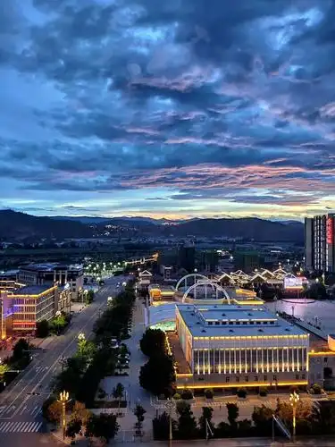 元谋的傍晚好美的夜景