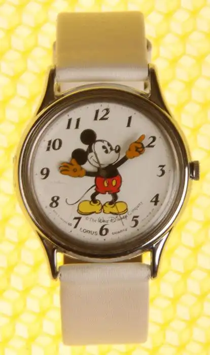 walt disney - watch - mickey mouse v515-6000 (1990s)