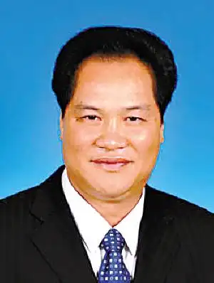 中共广东省第十届委员会常委简历