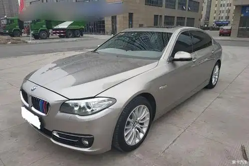 【询价】16年8月份的香槟色的宝马525li豪华还能值多少?