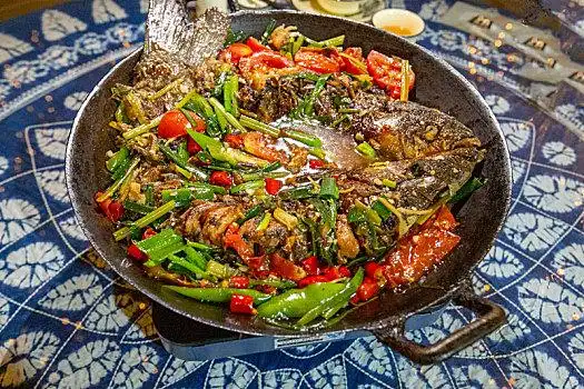 阳朔啤酒鱼图片_阳朔啤酒鱼图片大全_阳朔啤酒鱼背景图片