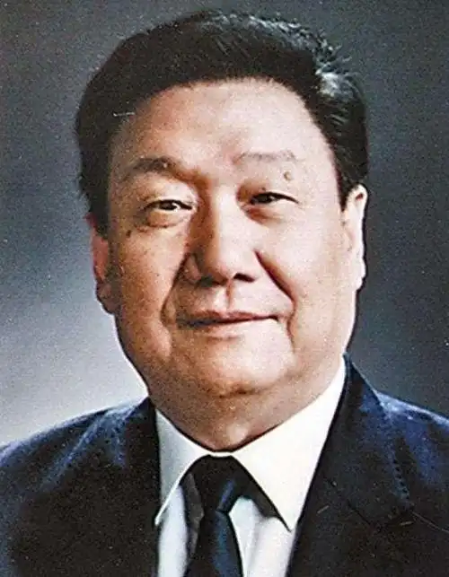 他是原河南省省长严于律己勤劳务实一心为国为民享年85岁