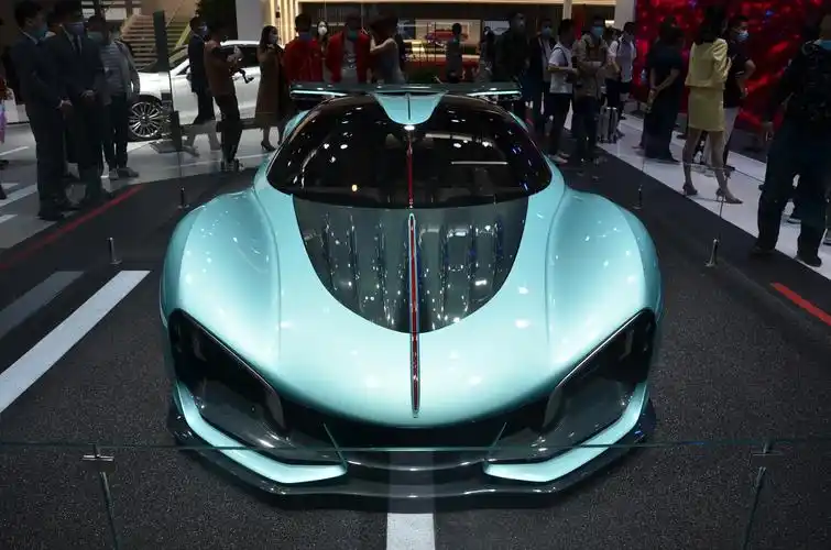 科幻的运动设计 红旗s9实车!