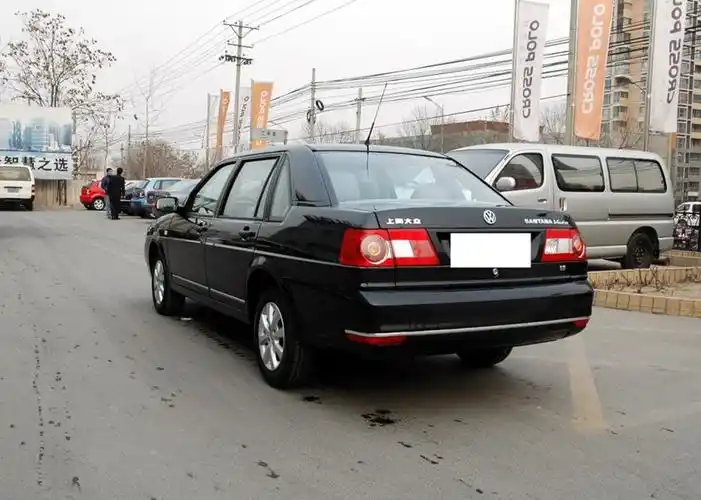 小伙2千买桑塔纳,经过3月花费2万改装后,网友:重获新生