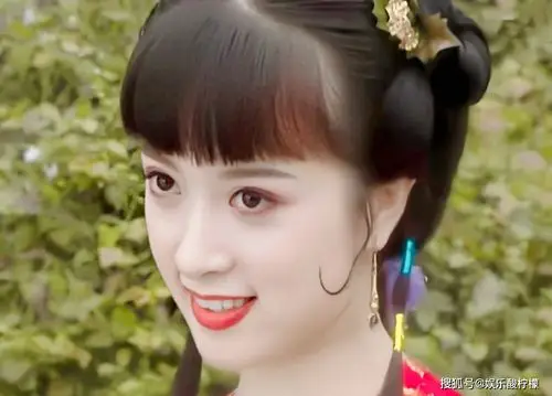 原创金巧巧点赞西游记旧照自称喜欢孔雀公主别再计较演农民了