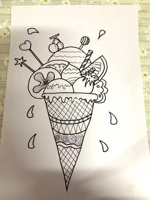 冰淇淋的世界简笔画