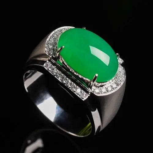 18k金镶嵌钻石老坑翡翠a货阳绿蛋面男士戒指 11.32克