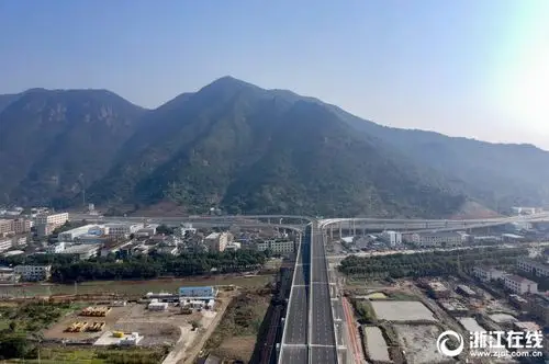 台州首条城市快速路内环路通车