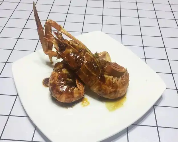 黑胡椒油煎虾的做法