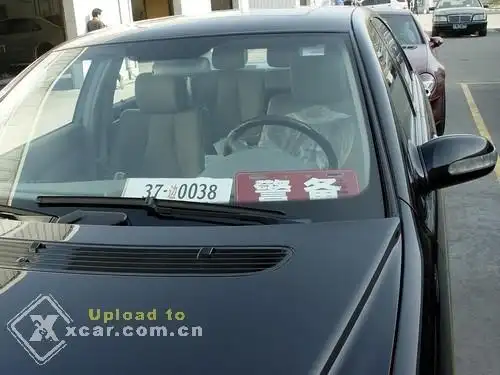 军车的临时牌照.