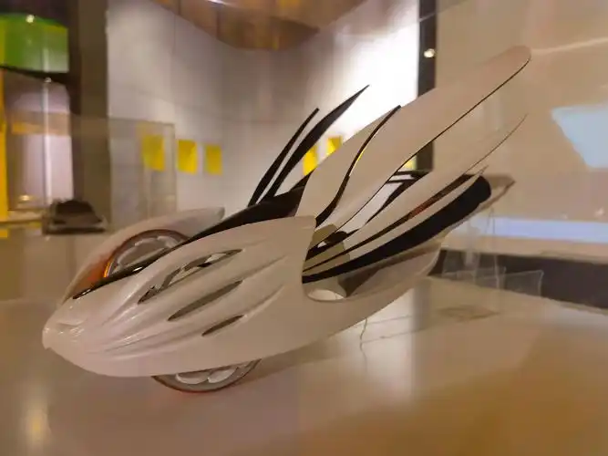 中国汽车造型设计大赛获奖作品《雪鸢》(汽车博物馆供图)