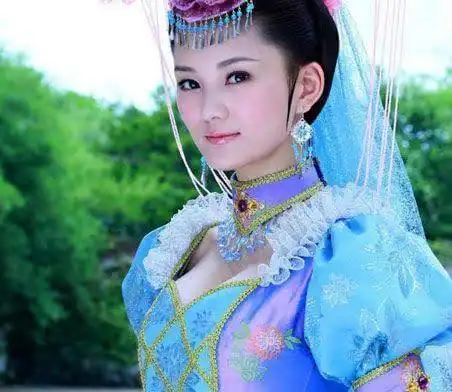 范冰冰领衔十大女星爆乳古装性感pk