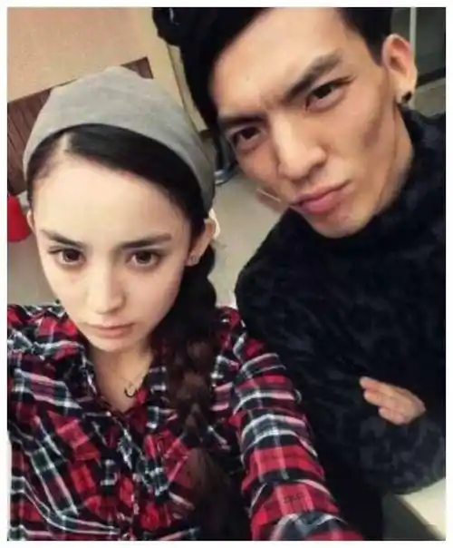 古力娜扎男友频曝私照清纯形象受挑战如何自保