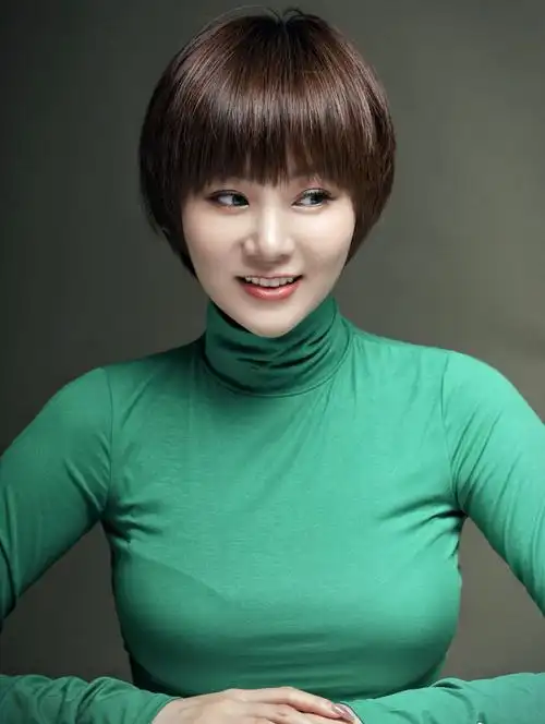 周弋楠追星刘德华,边吃饭边看直播,连喊带叫情绪激动