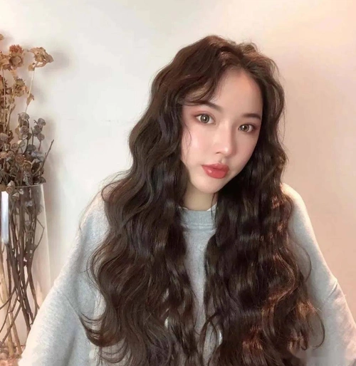 羊毛卷长发发型图片长发烫个羊毛卷真的美翻了