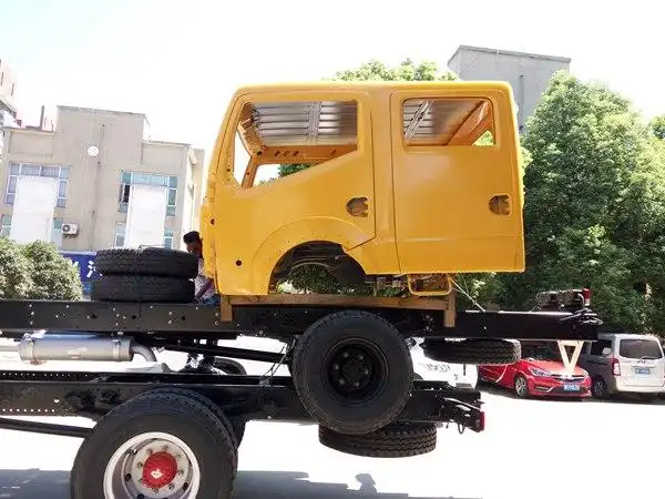 漯河日产凯普斯达nt400 日产凯普斯达nt400大灯