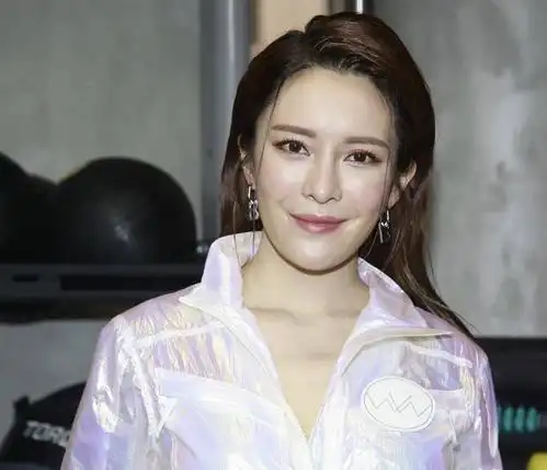 力捧tvb小花张曦雯即将霸屏新剧与两位视帝情陷三角恋