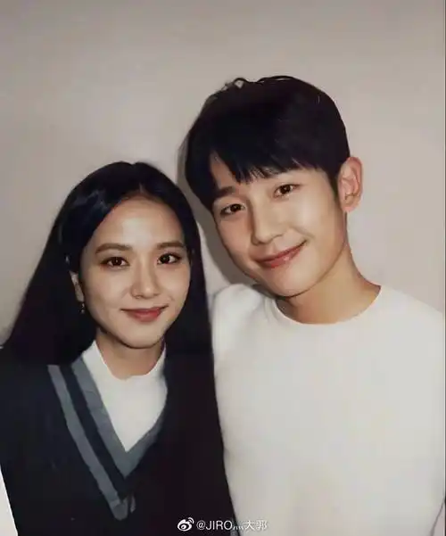 丁海寅blackpink演唱会后台和金智秀合照_网友_丁海寅_金智秀