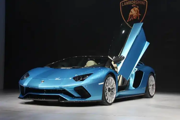 兰博基尼aventador敞篷版国内首发