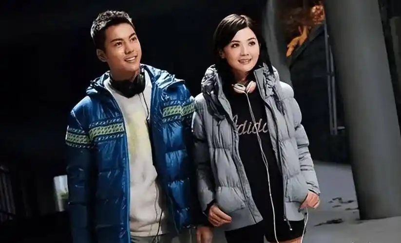 蔡卓妍_谢霆锋_郑中基