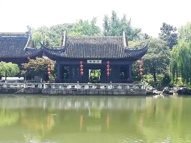 大观园拾影(上集)