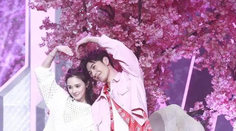 c  关注 ----yunnie----  4月17日 07:10 来自 超话 #星苒夫妇超话