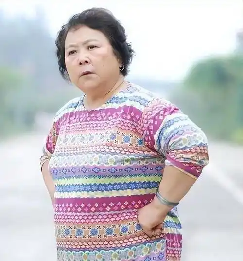 著名演员李明珠:荧幕上是普通老太太,现实中是德高望重的老教授