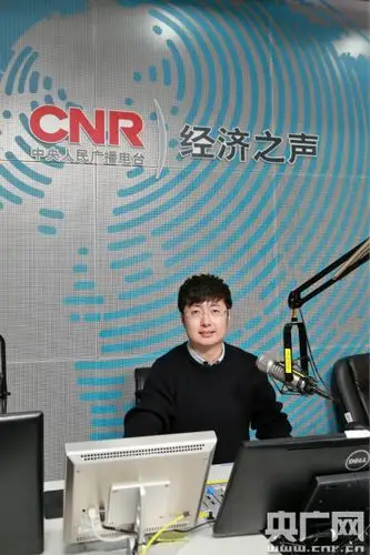 中央人民广播电台经济之声主持人王强(安健 摄)