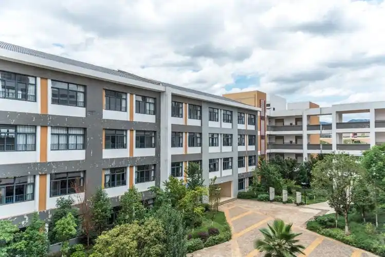 师大附小呈贡校区_校园风貌_学校概况_云南师范大学附属小学