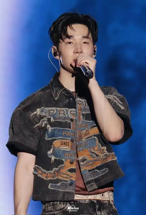 刘宪华新歌moonlight上线