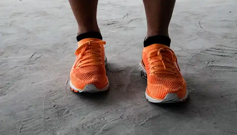 李宁战斧稳定型跑鞋