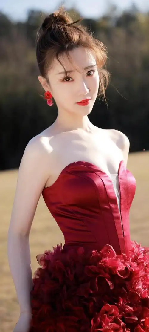 壁纸性感腿精甜美可爱张纯烨