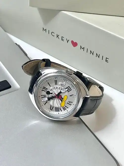 daisy好喜欢我的米奇手表60复古又可爱
