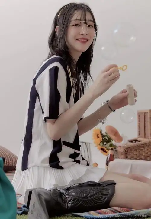 朴灿烈合作的女星颜值最高的是谁袁姗姗排最末第一是却是遗憾