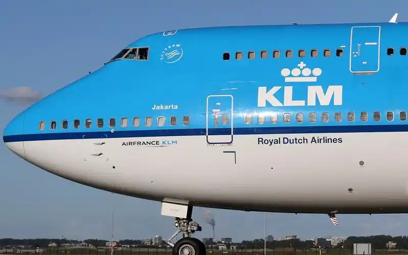 klm荷兰皇家航空公司波音747-400客机荷兰史基埔机场起飞