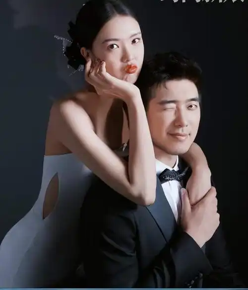 2018年年初,两人的恋情首次曝光,当年8月,张常宁接受了吴冠希的求婚