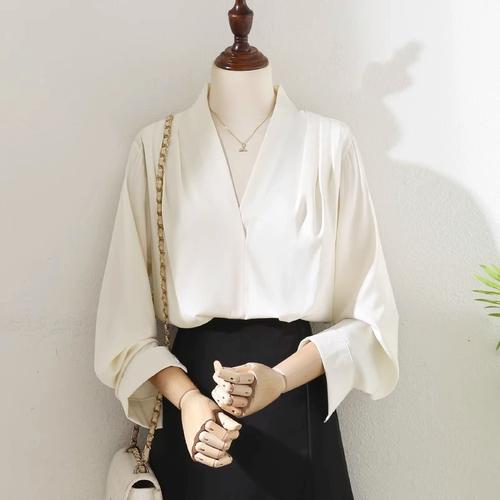 气质百搭交叉式v领真丝衬衫女配马面裙的上衣通勤缎面ol风白衬衣