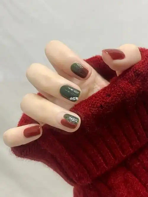 抹茶红豆90高级感圣诞跳色美甲
