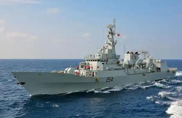 中国海军大量退役舰艇如何处理?不少国家望眼欲穿:能当主力舰