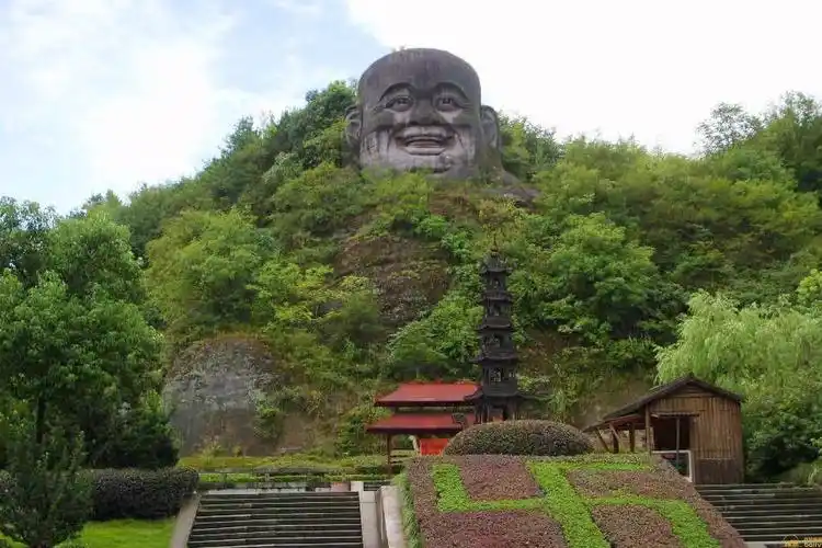 一梦千年的越国敦煌——新昌大佛寺